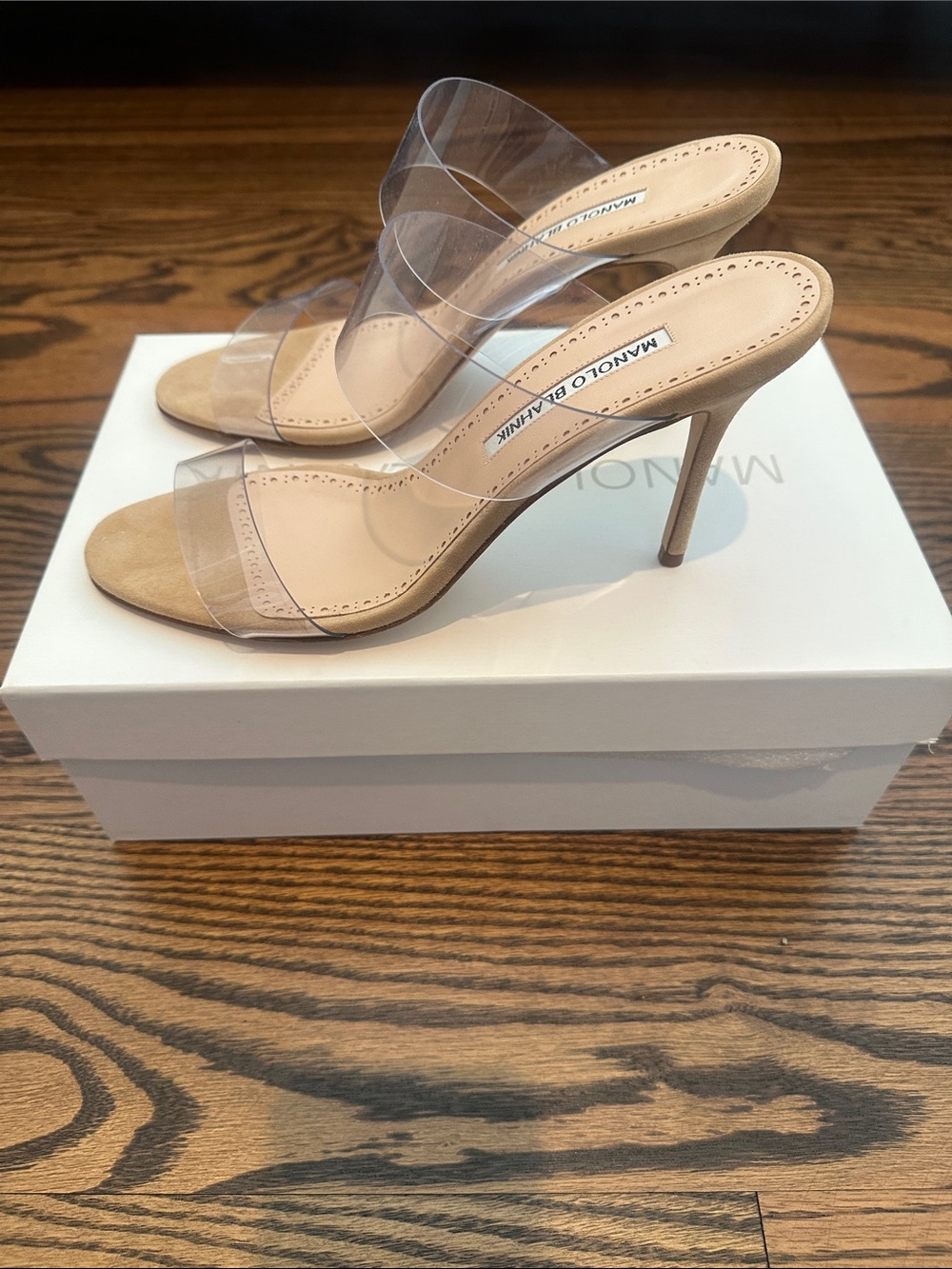 Women’s Sz. 38.5 NWT Manolo Blahnik Scolto Heel w/Clear Straps - Picture 10 of 15
